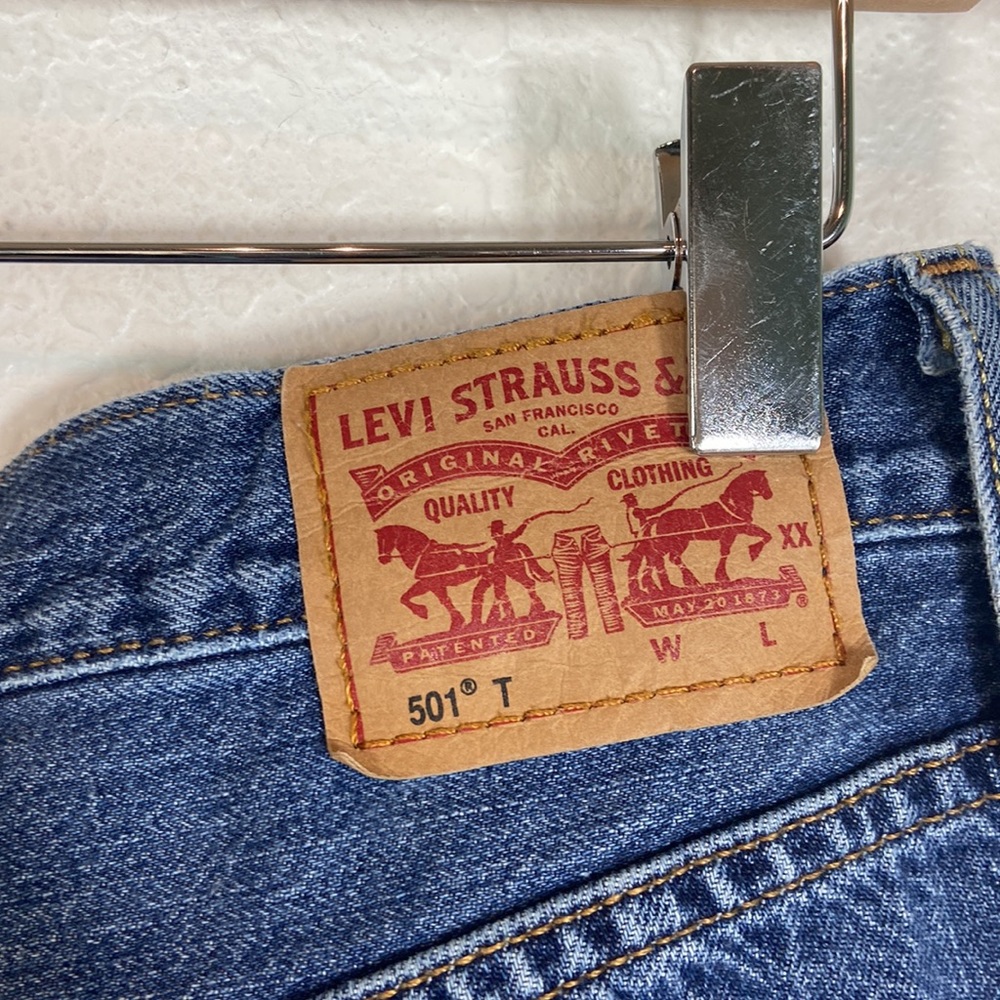 Levi's 501 tapered Leg crop Jeans 27 x 28 - Picture 6 of 10